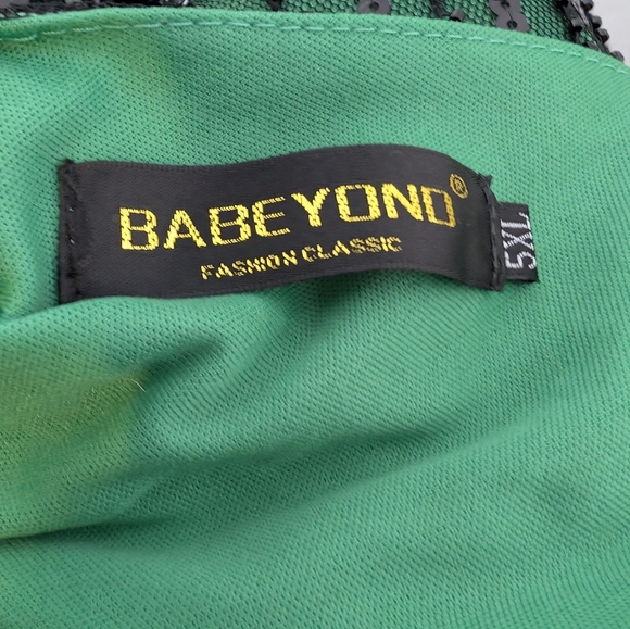 💘 BABEYOND Sleeveless V-Neck Cocktail Fringe Dress - Picture 7 of 8